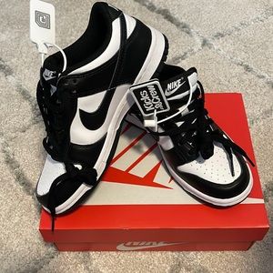 Women Nike Dunk Low Black and White